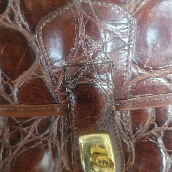 Vintage Dooney & Bourke - classic! - Picture 7 of 11